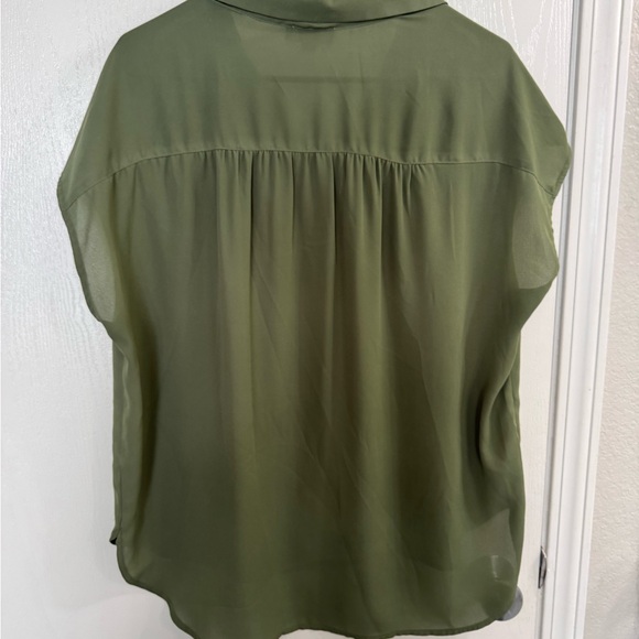 Loft Blouse - Picture 4 of 4